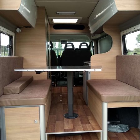 Transformação Fiat Ducato em Especial Dormitório