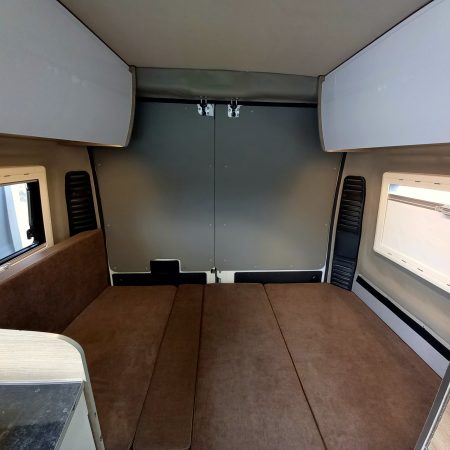 Transformação Fiat Ducato em Especial Dormitório