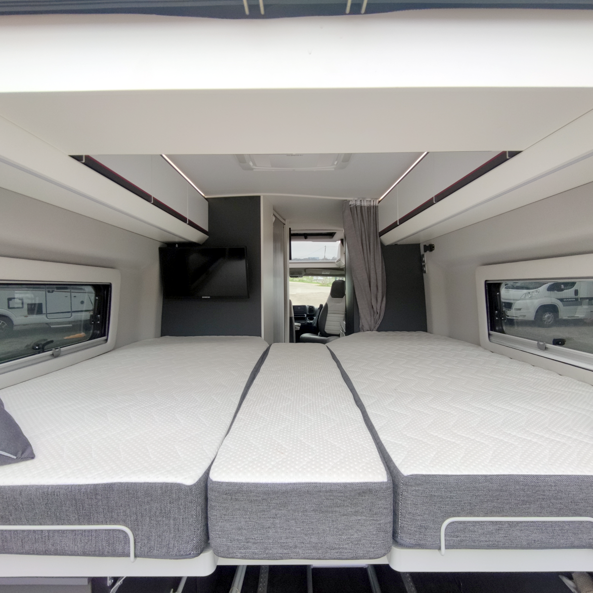 Adria Twin Sports 640 SLB - Image 14