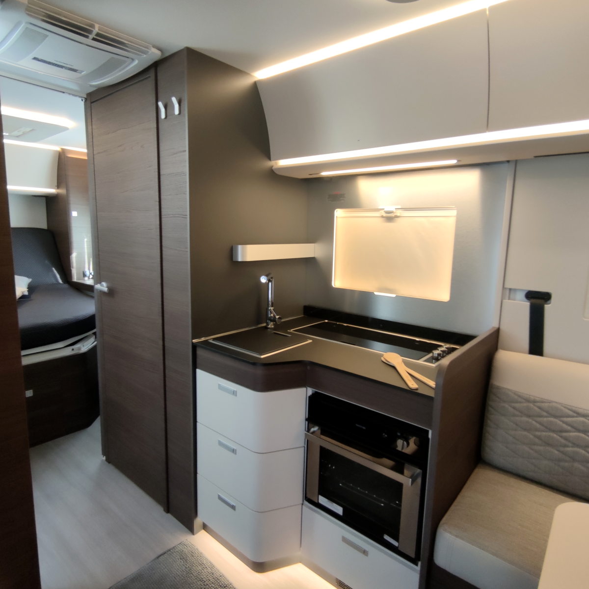 Adria Sonic Supreme 700 DC - Vendida - Image 5