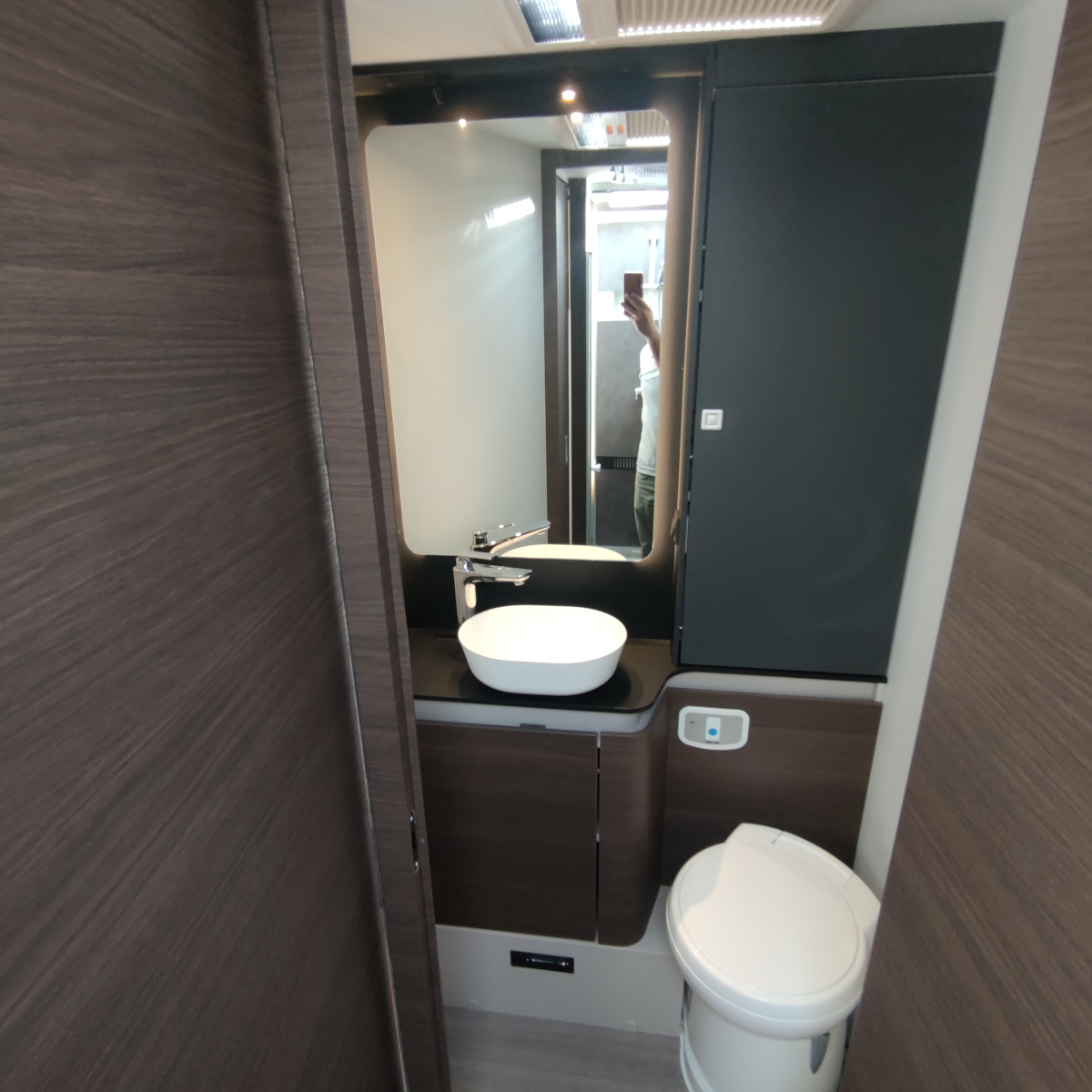 Adria Sonic Supreme 700 DC - Vendida - Image 12