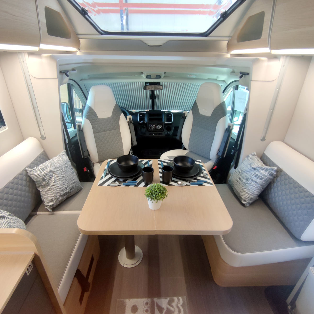 Adria Matrix 650 DC Luxe - Edição 60 Anos - Image 4